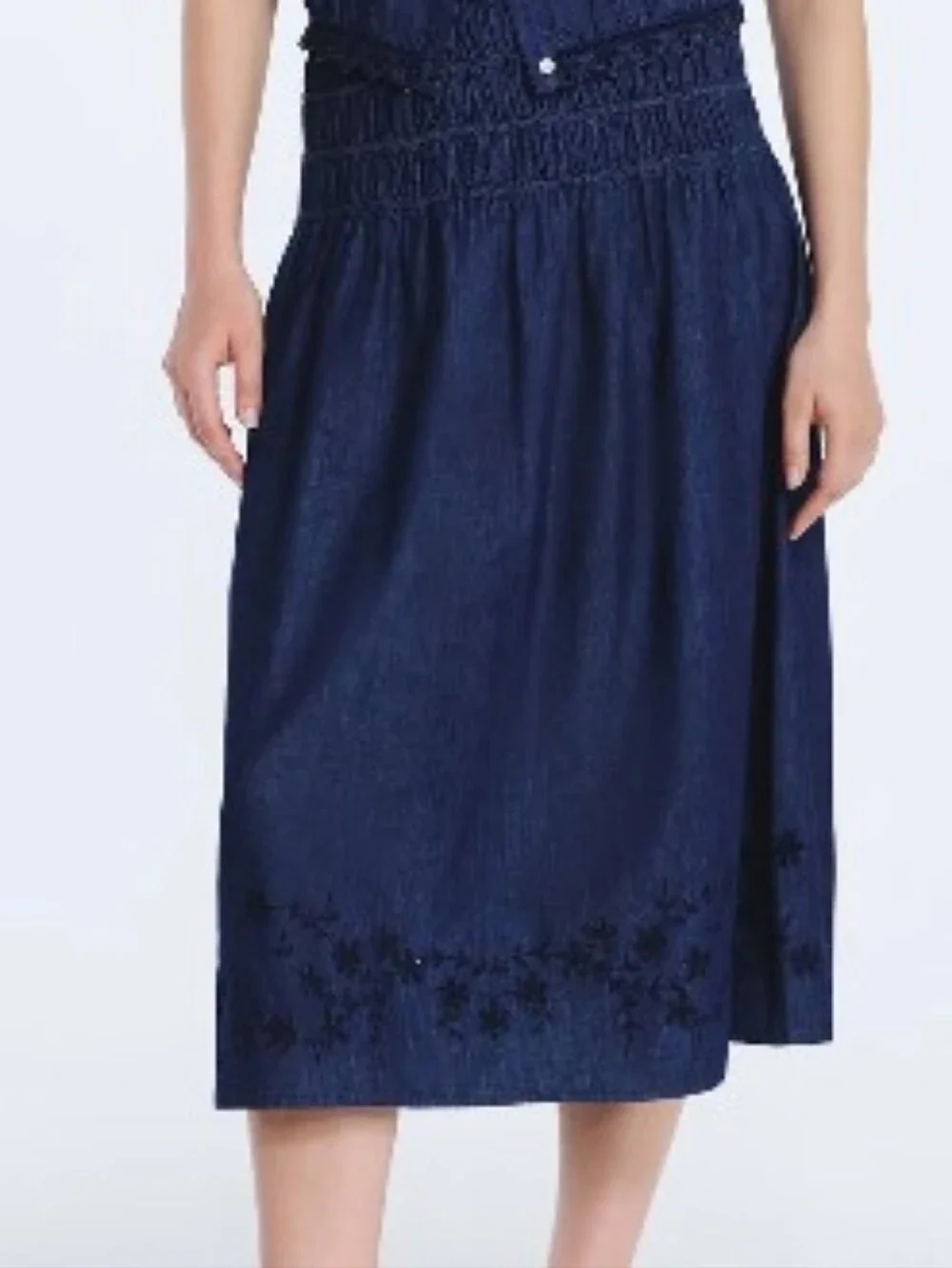 Free Assembly 100% Cotton Smocked Navy Long Skirt Floral Embroidery Size XL